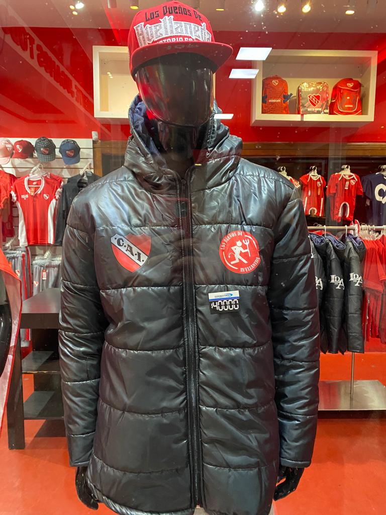 Tienda oficial de merchandising de #Independiente:
Camiseta de fútbol titular ❌
Camiseta de fútbol suplente ❌
Camisetas de @BASKETCAI ❌
Indumentaria de la barra brava "oficial" ✅
Que explicación hay para esto?
<a href="/marconijuan/">Juan Marconi</a> <a href="/glostoras/">Martin Muscio</a> <a href="/Nestorgrindetti/">Néstor Grindetti</a>