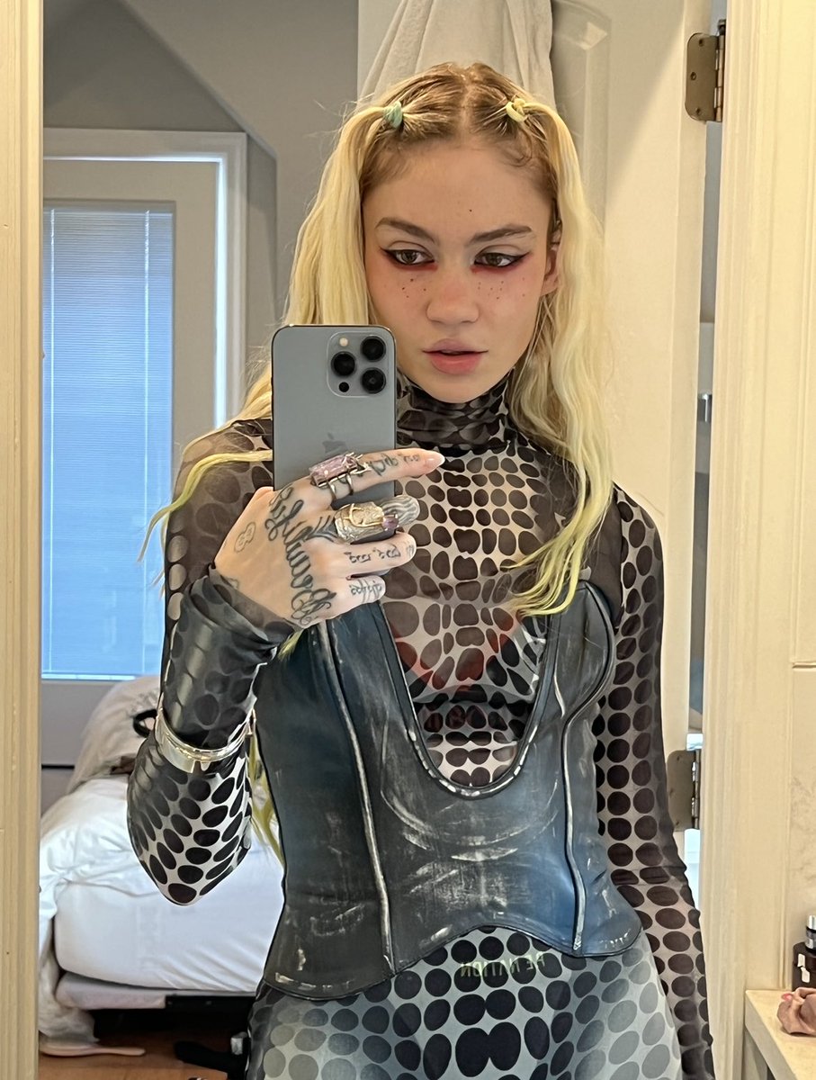 𝖦𝗋𝗂𝗆𝖾𝗌 ⏳ tweet media