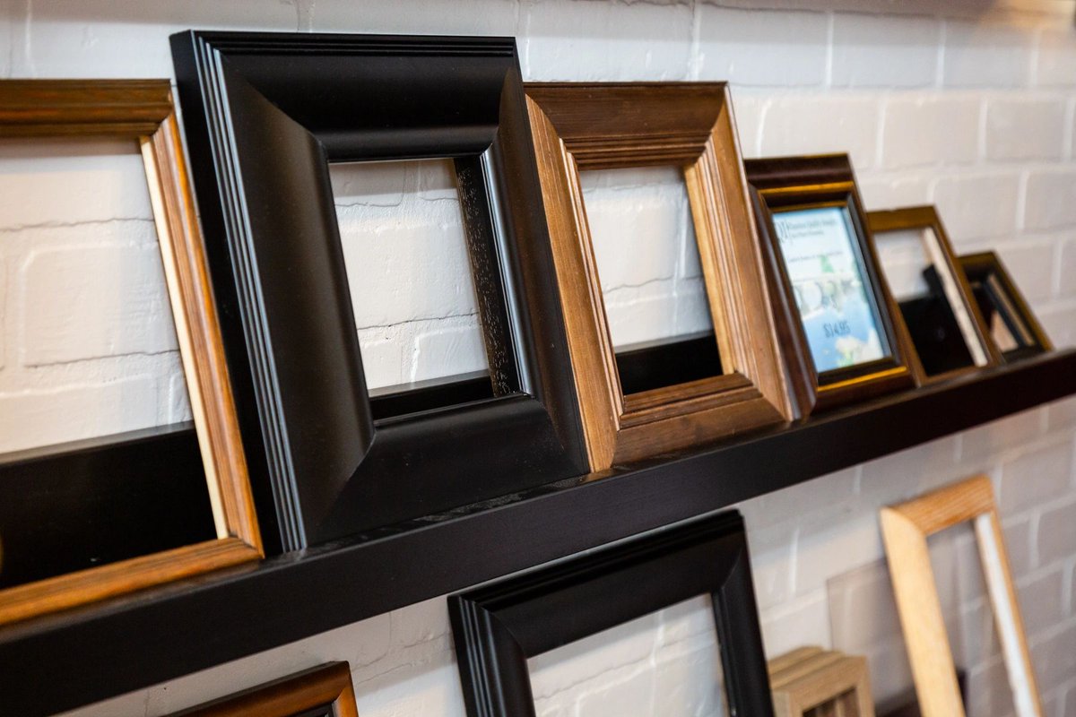 SAFastframe's tweet image. Your satisfaction is our top priority! That's why we offer a 30-day design satisfaction guarantee. No need to thank us. #FastFrame #FastFrameSanAntonio #CustomFraming #Art #Framing