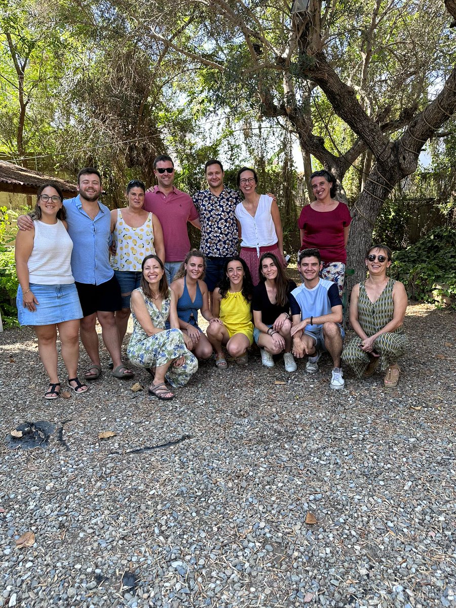 MontsePinent's tweet photo. Darrera trobada del grup #MoBioFood #URV abans de vacances, i ara a carregar piles! 🏖️ https://t.co/wPajuJo7nC