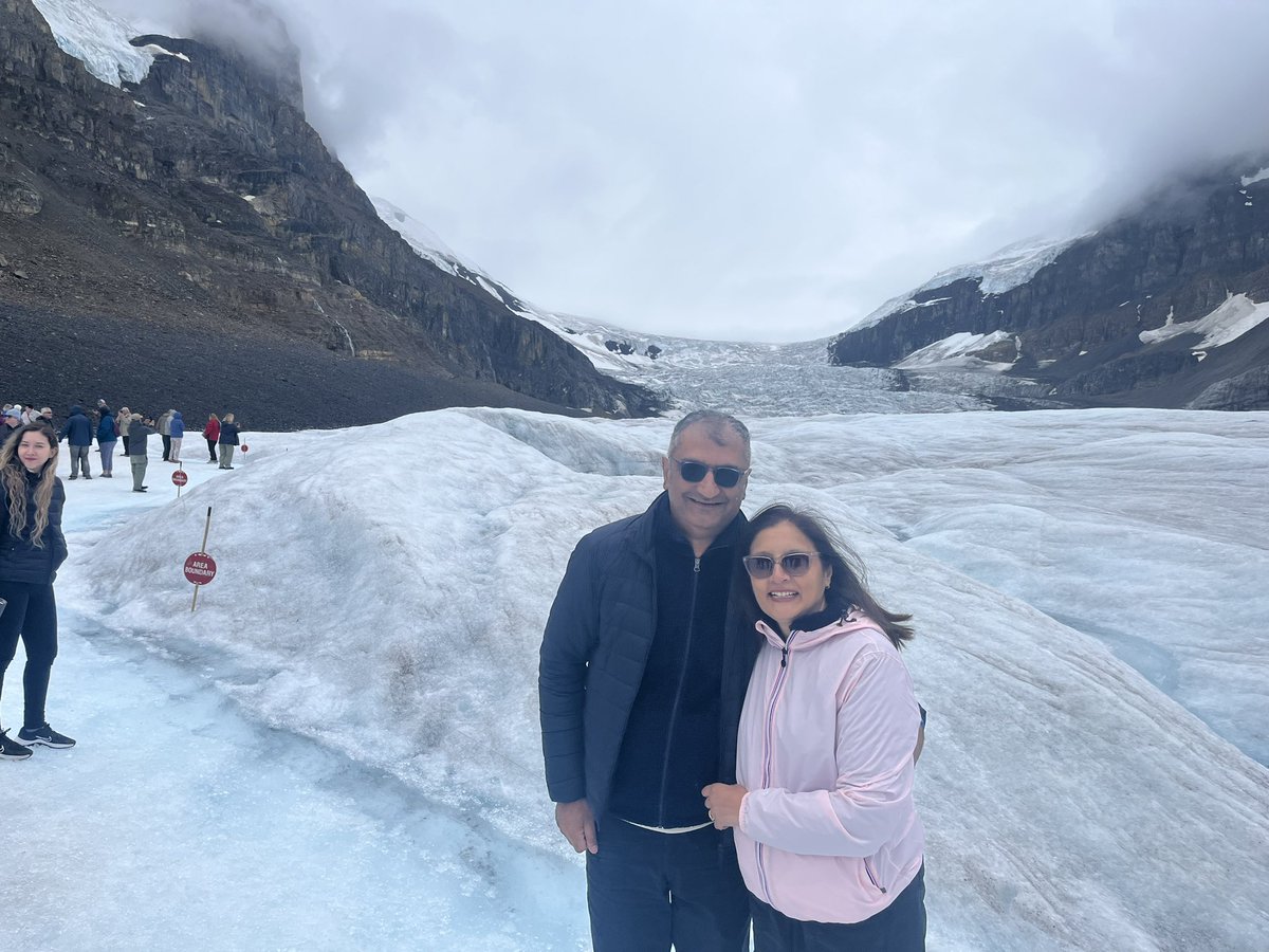 ElmslieEnder's tweet photo. A trip to #columbiaicefields https://t.co/bbPT8ZxS9F