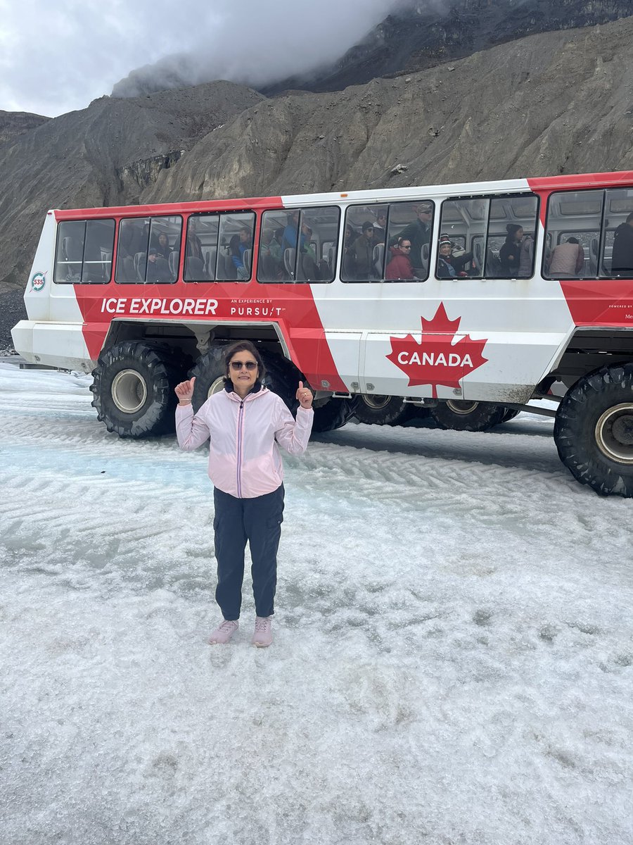 ElmslieEnder's tweet photo. A trip to #columbiaicefields https://t.co/bbPT8ZxS9F
