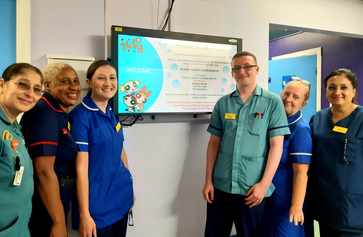 EssieLi2020's tweet image. Meet @kierannn_98 the creator &amp;amp; developer of the amazing digital comms screen on @LGSWB @SWBHnhs Kieran communicates with patients/families/colleagues proactively, to find out the info most useful to everyone to feature on the screen every month 👍 #FundanentalsofCare