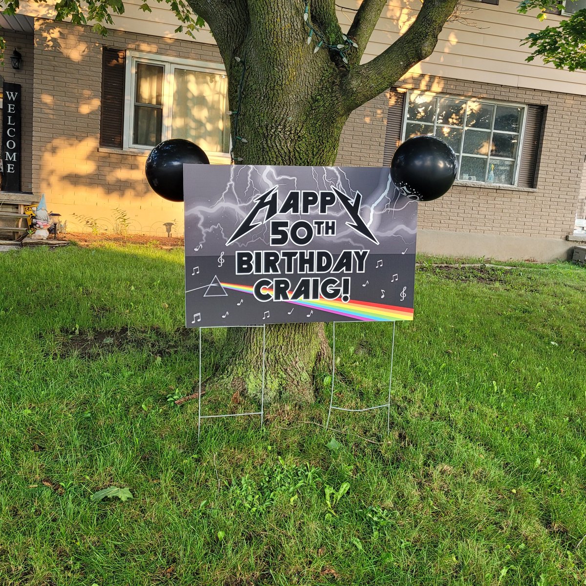 WestmountSigns's tweet image. Happy 50th Birthday Craig!
We designed and made this custom coroplast lawn sign with a fast turnaround for our client.
#CoroplastSigns #birthdaysigns #Kwawesome #happybirthday #wrawesome #lawnsigns
