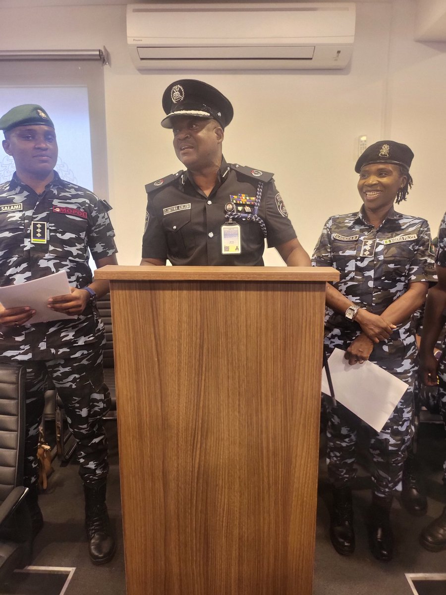 Princemoye1's tweet photo. My first speech after my decoration with the new ACP rank today, where i announced my new rank. It was amazing as the hall was charged with felicitations and accolades. I love you all. Ire oo https://t.co/kGBUFIKY5c