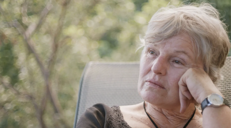 filmindependent's tweet photo. Congratulations to Film Independent #DocLab Fellow Tracy Droz Tragos, whose film 'Plan C' was picked up for North American distribution by Level 33 Entertainment: https://t.co/JoIOn77O3m https://t.co/GSMQqMI4JD