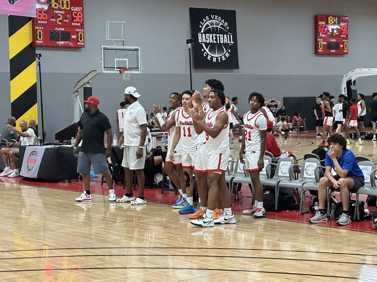 SAFutureEast's tweet photo. π¨π¨ 24ET with big victory over CTBxGU !! @ProskillsTalley @devinbrown933 @BigfootHoops #LVClassic #PSSAVegas23 https://t.co/3NgOw7FPQc