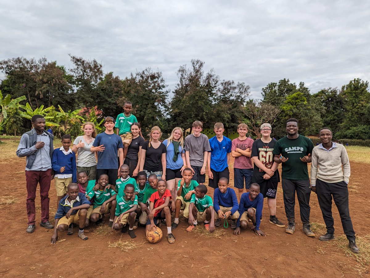 camptanzania's tweet photo. Last day of project work at the school #Teammbuni are feeling very happy and have had a great time learning from the community π #CampsEffect #DosomethingAmazing @campkenya @CampsInt https://t.co/xPVO2SJ7Qw