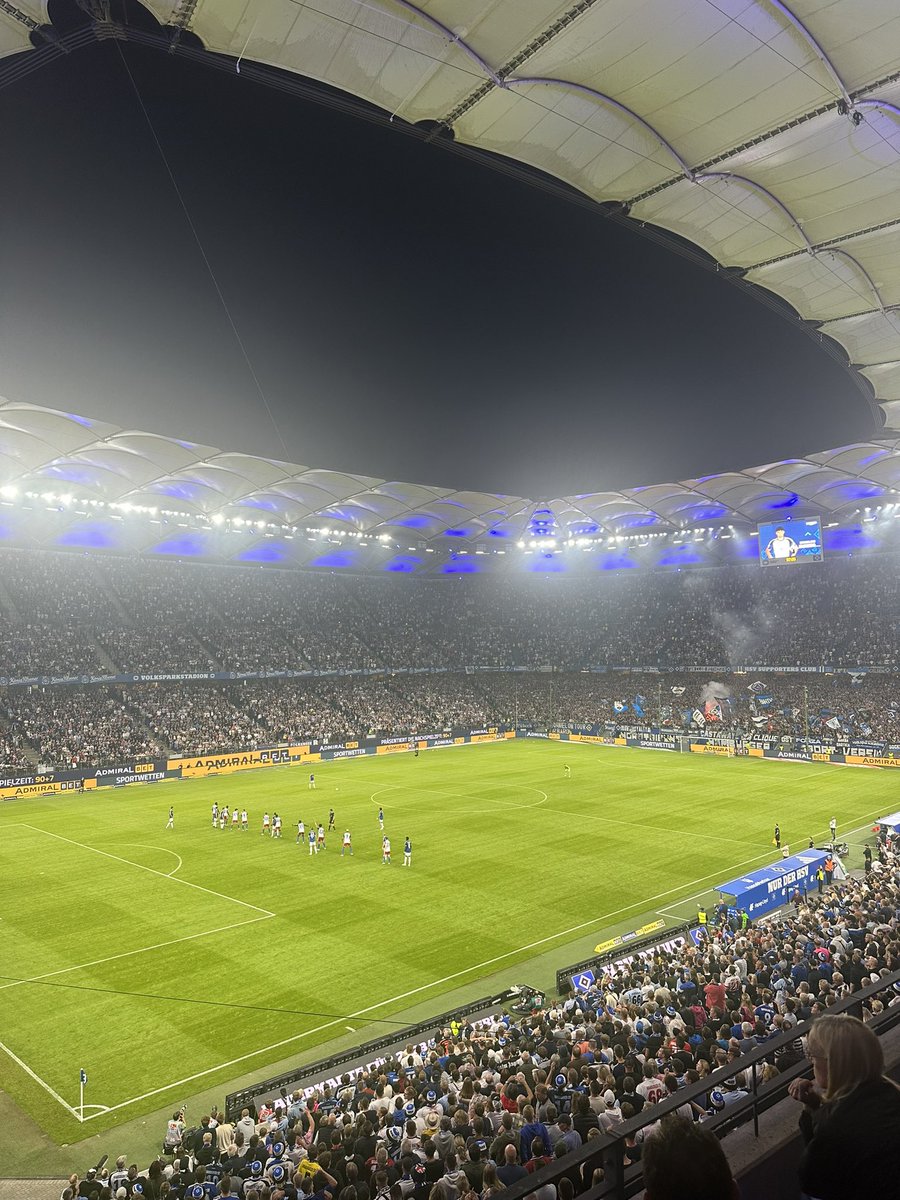 GetOnMyLvL tweet media