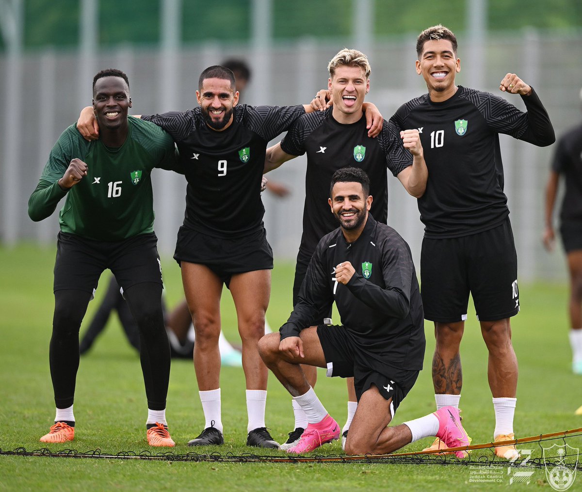 JoueursSN's tweet photo. Édouard Mendy à l’entraînement 📸 https://t.co/uv5WE26aQO