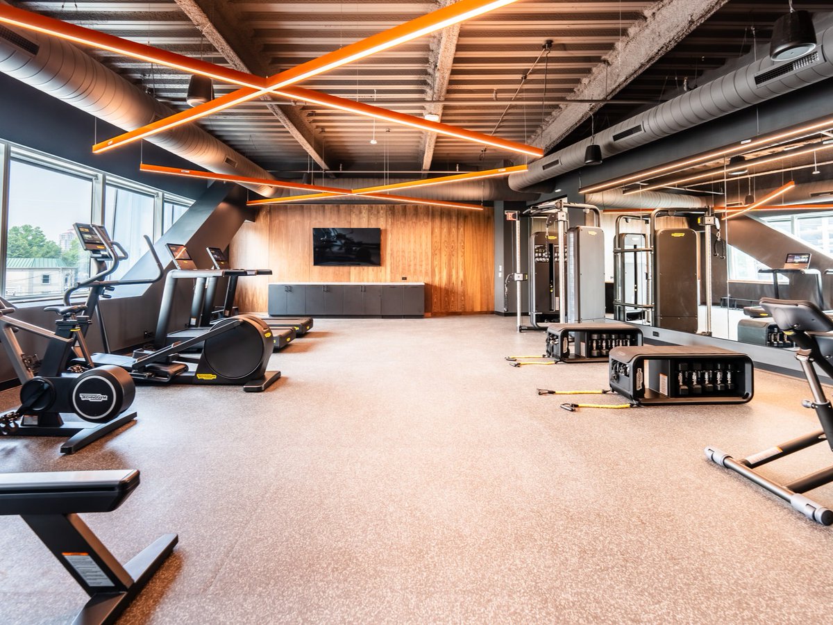 BPG|360 hosted the grand opening of the brand new clubroom &amp; fitness center at 500 Delaware Ave last week. Tenants toured the space &amp; participated in demonstrations regarding the fitness center, grab &amp; go market, &amp; conferencing software. 

bpgroup.net/500-delaware-a…