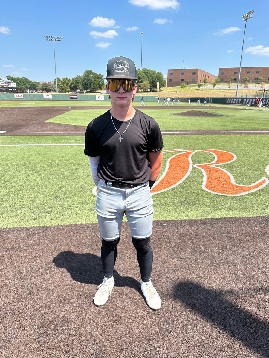 FiveToolTexas's tweet photo. F: 60/90 Black Sox 10, 5 Star Performance DFW 2024 Blake 2
PoG: Alex Germanos 2-2, 2 RBI, R
Pitcher: @BretJonesII 6 IP, 5K, ER
Notable: @iamjaydenmtz 1-2, 3B, 2 RBI, BB https://t.co/f2HY86wurJ
