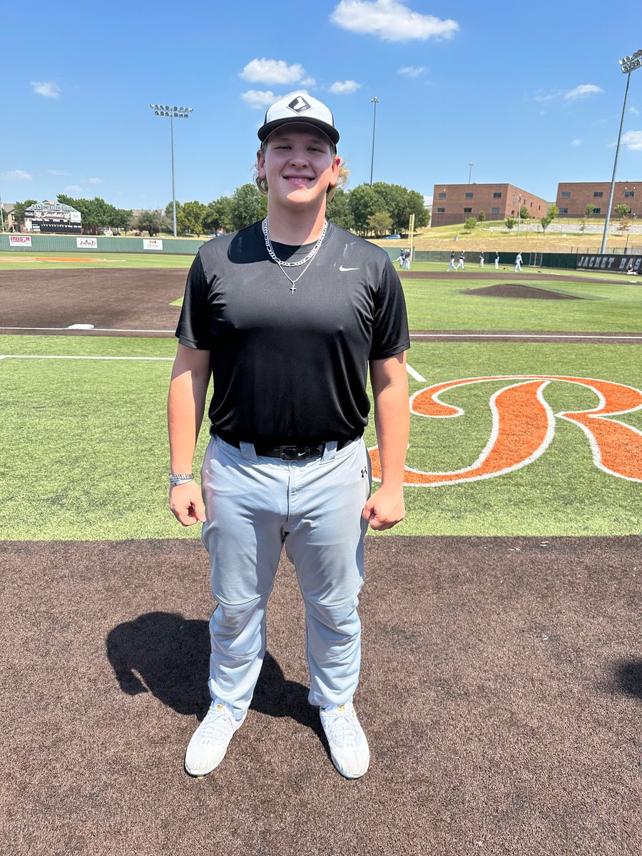 FiveToolTexas's tweet photo. F: 60/90 Black Sox 10, 5 Star Performance DFW 2024 Blake 2
PoG: Alex Germanos 2-2, 2 RBI, R
Pitcher: @BretJonesII 6 IP, 5K, ER
Notable: @iamjaydenmtz 1-2, 3B, 2 RBI, BB https://t.co/f2HY86wurJ