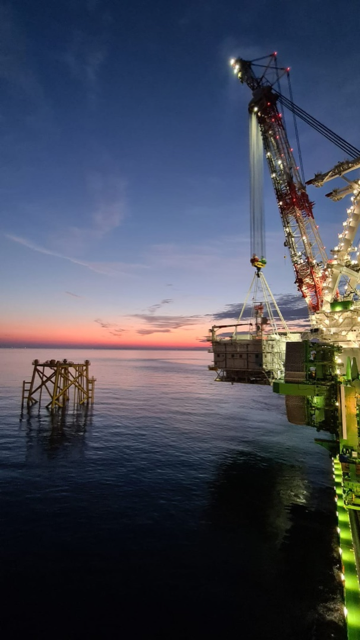 Avangrid's tweet photo. We've completed the installation of the first offshore substation in the U.S.! This critical component will collect the electricity generated by Vineyard Wind 1's turbines and bring it to the onshore power grid: https://t.co/jUU4lzi1Am. https://t.co/DtDwJqx9dq