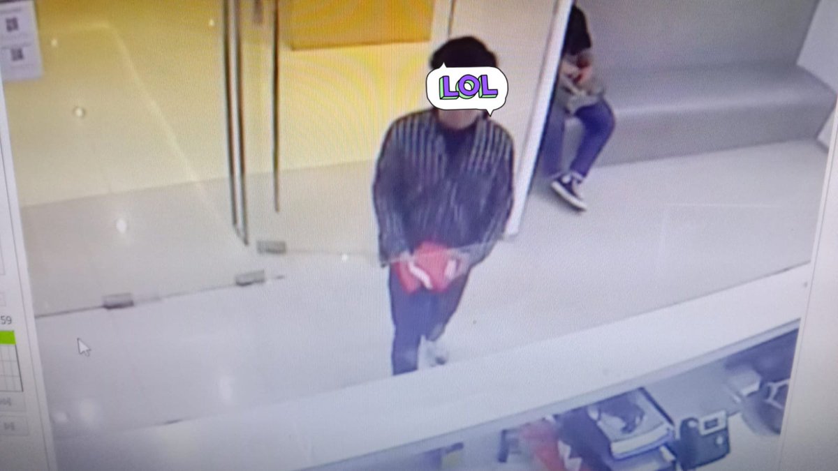 frmnjn's tweet photo. Yang nyolong helm gw kemaren itu sales hci yang di hari itu emg udah resign, lg ngurus exit clearance balikin baju, id card, dll.

Tololnya ni orang, dia nyolong di gedung dengan full cctv dan dia tersimpan data nya di sini. Kan tolol yak.

Videonya ntar gw tunjukkin di reply https://t.co/2nUqL1RgzQ