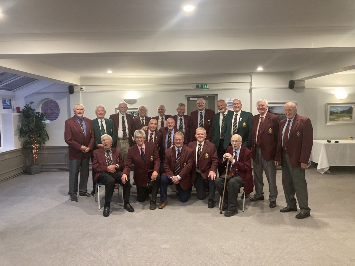 Might not be the most fashionable post in the world but I do love a bit of tradition. Lovely to spend the evening with all our past captains ⁦<a href="/TBPGC/">BramallParkGolfClub</a>⁩.