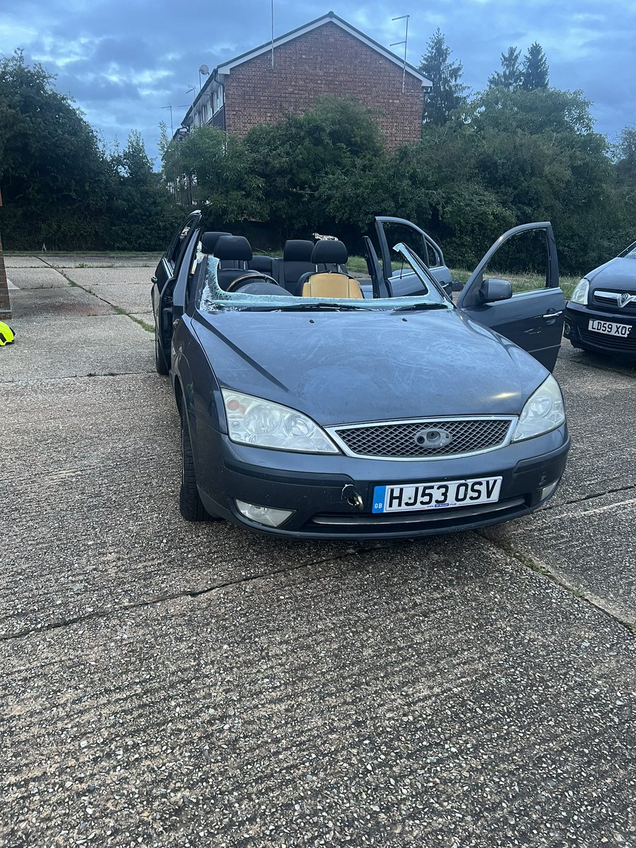 Thanks to <a href="/SurreyFRS/">Surrey Fire & Rescue Service</a> in Farnham hosting <a href="/229sqn/">229 Squadron ATC</a> . Demo of a car rescue along with the obligatory squirting of water!!