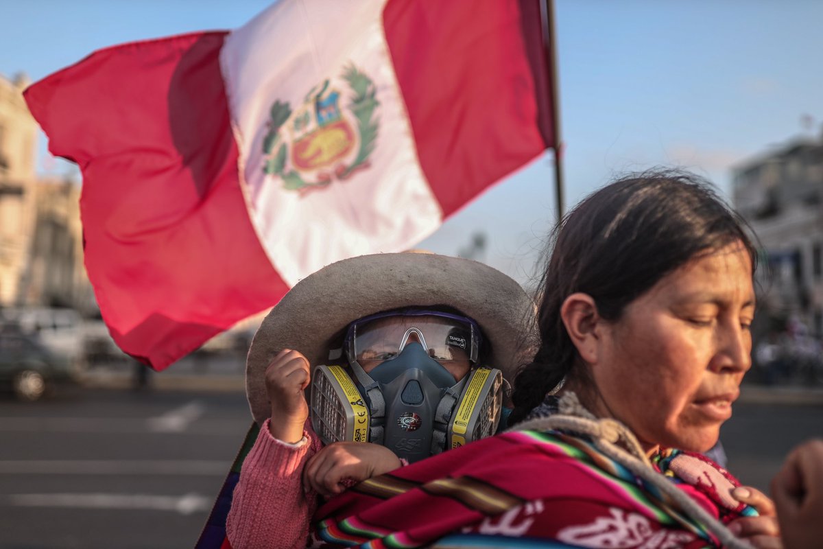 HugoSanchezPeru's tweet photo. El pueblo no se rinde carajo ... fuera Dina Asesina https://t.co/0RmlW8vpbH