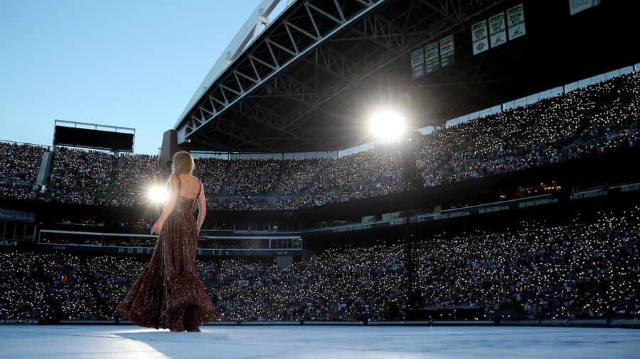 Drackers_Mx's tweet photo. Se dice que Los fans de Taylor Swift provocaron una actividad sísmica equivalente a un terremoto de magnitud 2,3 durante los espectáculos del ‘Eras Tour’ en Seattle https://t.co/5INpzVCzhy