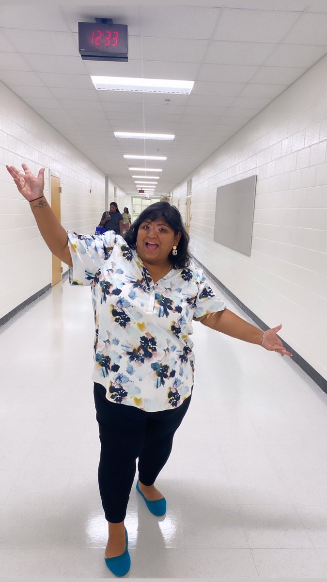 hellomsdey's tweet photo. Had a great time seeing my art peeps! And definitely learned a lot from presenters Nathan & Sara. @sarah_luella19 @WoodlandES_HCS @HenryCountyBOE @LearnInHenry @makishawilliams
#BestFirstDayEverHCS #learninhenry #youbelonginhenry #henryproud https://t.co/KGdNn7iQlK