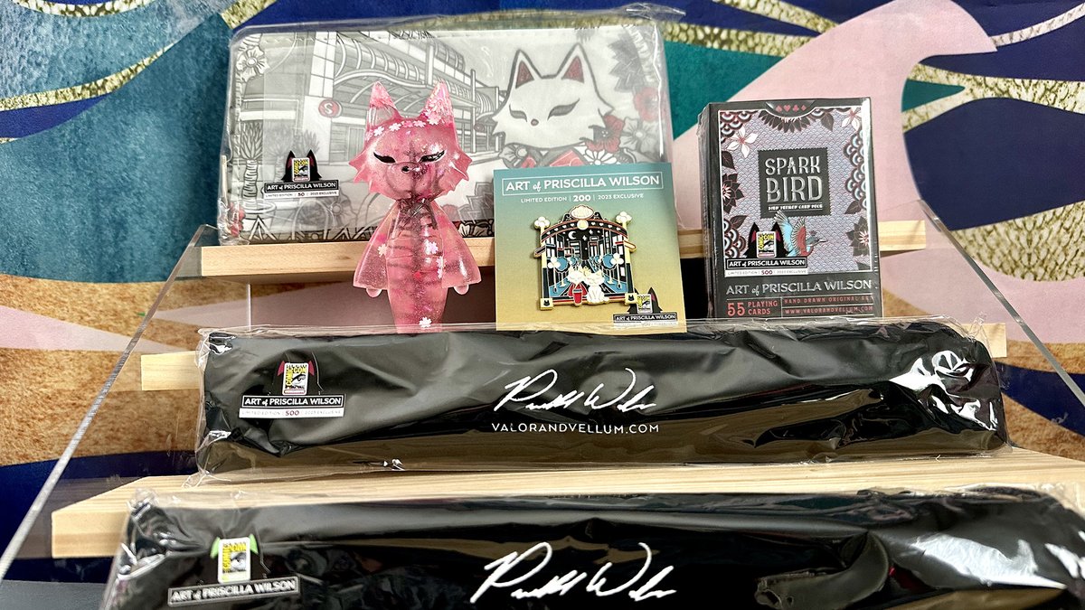 Happy #FreebieFriday! I'll be participating in events with <a href="/thenftopia/">NFTOPIA Metaverse Convention & Spaces</a> @BlueDragonAO this weekend. I'll also be dropping leftover #SDCC exclusives and digital exclusives tomorrow during my 3pm PDT stream! Win this epic AP prize pack by following me, liking &amp; retweeting this post.