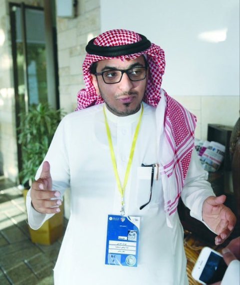 اللي يشوف معلق مباراة النصر والشباب مزعج يعطيني رتويت !!

مدري انا مصدع أو المشكلة من المعلق !!

أحد مثلي ؟