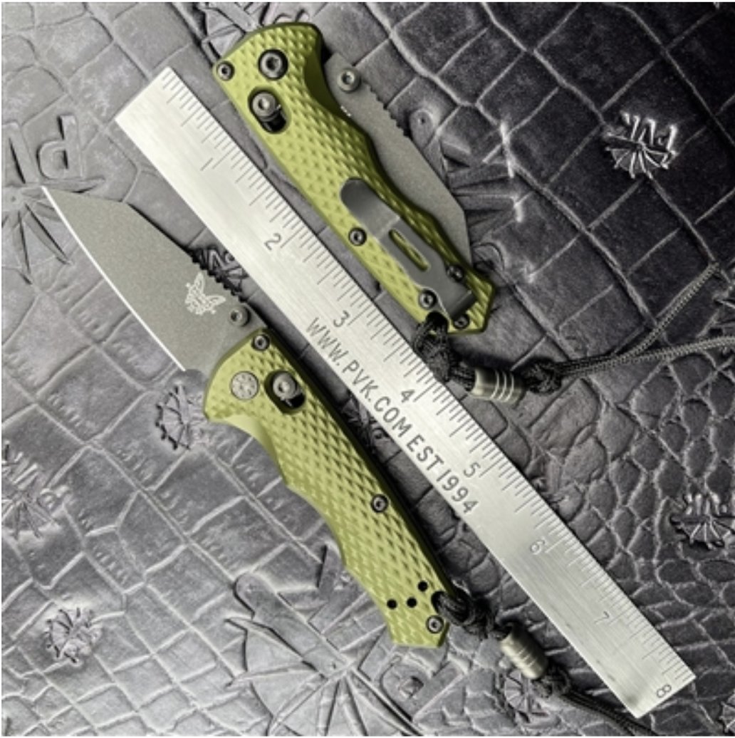 PVKVEGAS's tweet image. When was the last time you treated yourself or a loved one to a new Benchmade knife? They are the gift that keeps on giving! Check out our selection here pvk.com/Benchmade-Kniv… #benchmadeknives #benchmade #axislock #edc #everydaycarry #bugout #pvk #pvkvegas #gear