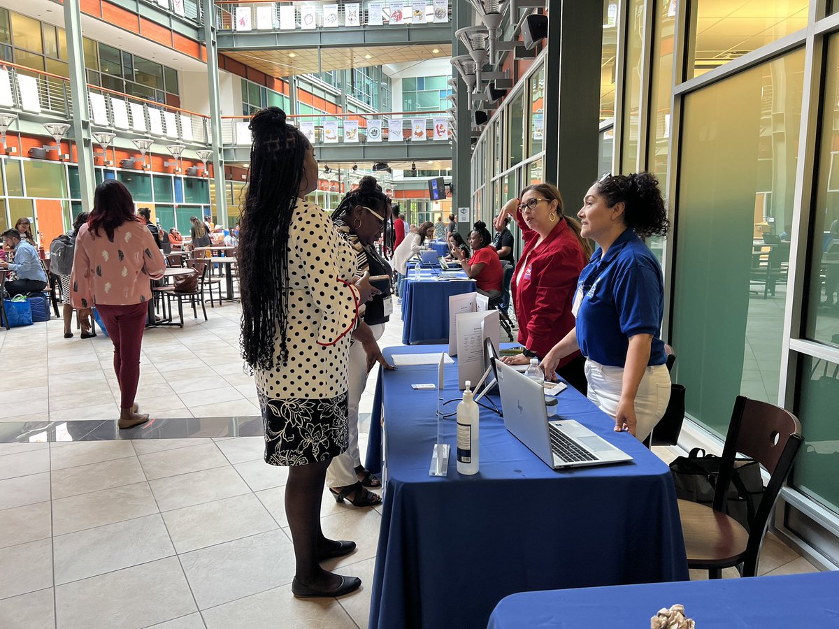 Supporting new teachers from @ParticipateLrng. Joining @PWCSNews and our phenomenal @PWCSRecruit to support registration of students and guarantee a successful SY23-24 #GlobalWelcomeCenters #Registration2023 #StudentAchievement #WeAreSOMS #PWCSProud #LearningAndAchievementForAll