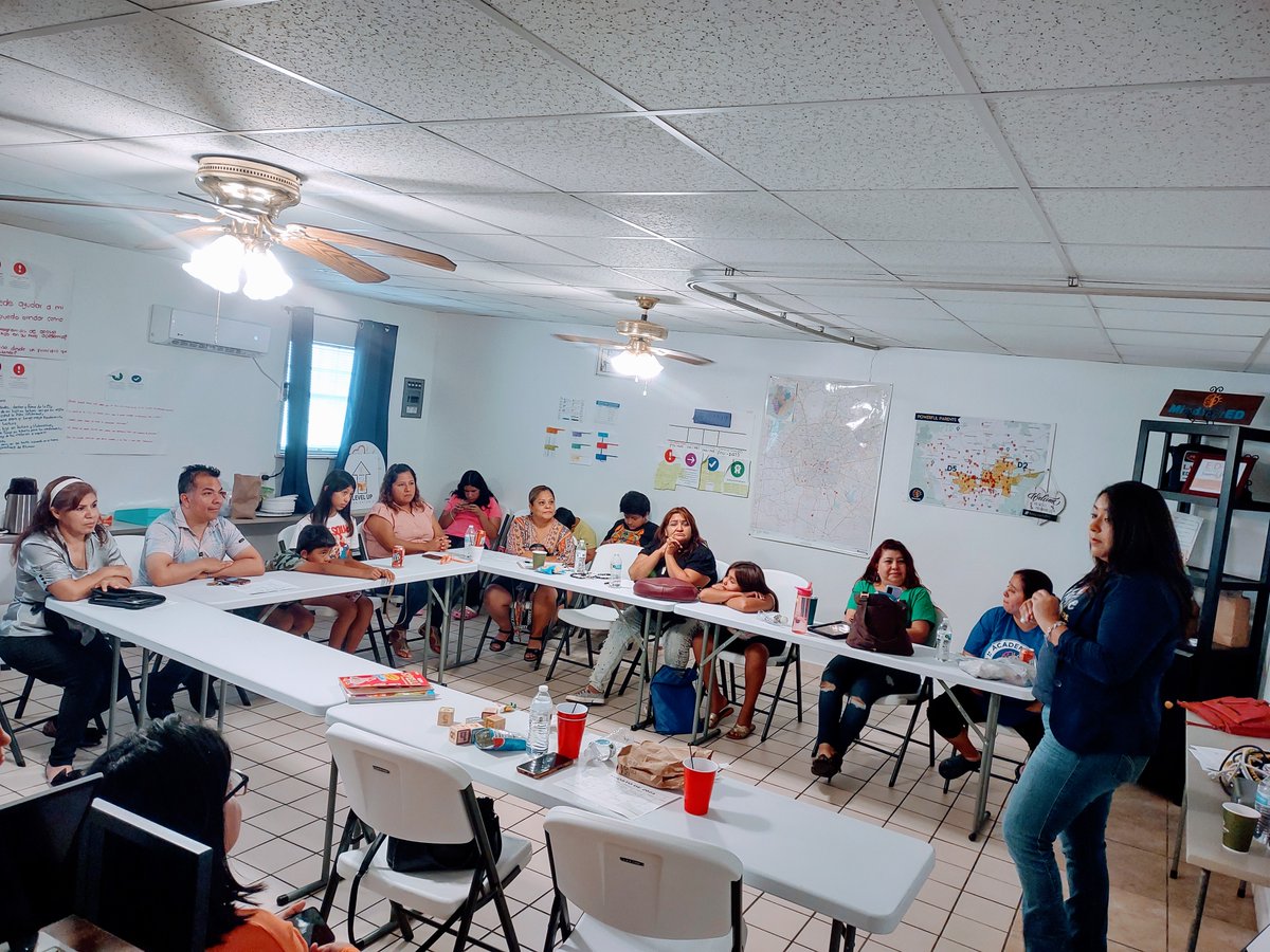 SA_MindshiftED's tweet photo. 📣 ACTION DAY at MSED parent central in San Antonio!
Today parents came together across all districts to learn how to #levelupSA activate and unite for our children. Nothing can stop an educated parent!💪
#powerfulparents #anivelate @SAISD @HarlandaleISD @EISDofSA @ https://t.co/0Fh5TbzjaQ
