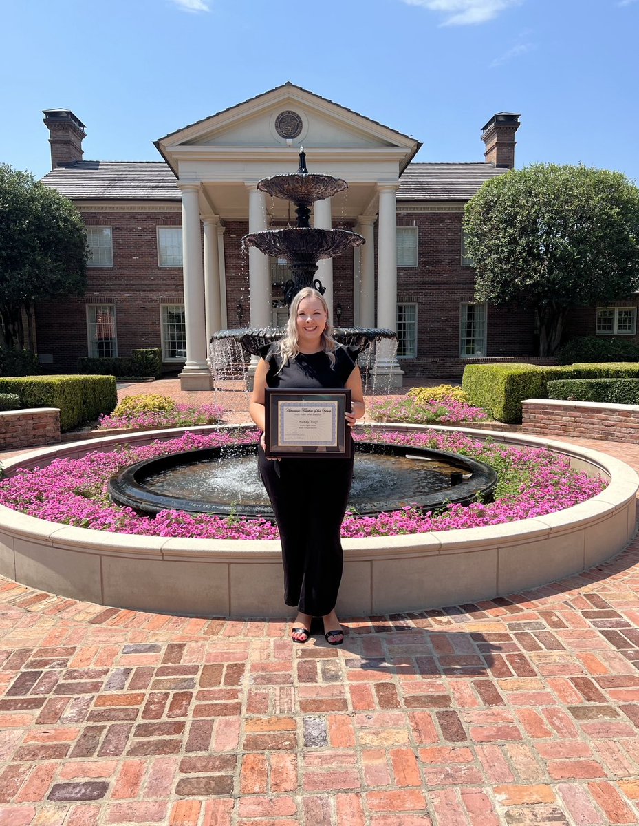 Congratulations, Mrs. Mandy Wolff for being recognized as an Arkansas Teacher of the Year Regional Finalist! It was wonderful to celebrate you! #BPRD <a href="/Beebe_Schools/">Beebe School District</a> ❤️❤️❤️