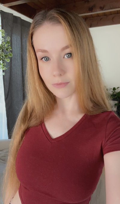 Live on mfc ☺️ https://t.co/wAk8Vov7zG https://t.co/swn3xkLmQd
