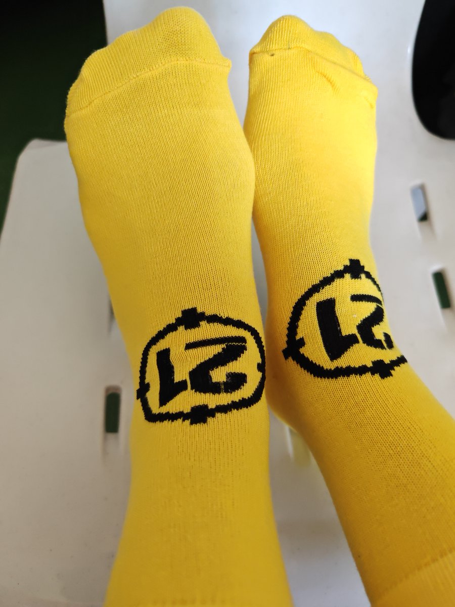 emily2u's tweet photo. @pvmihalache @AcrossProtocol @UMAprotocol @ETHGlobal Supporting #SocksBattle 😊 https://t.co/IgH2ulmwrP