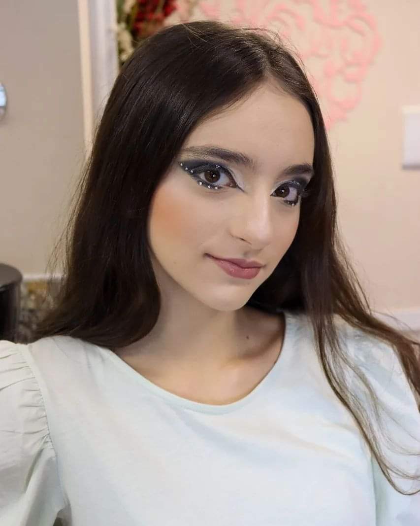 priclaudia's tweet photo. Sextou com essa boneca linda modelando pra mim! Obrigada @camilabilia e @assanuma73 por deixarem eu maquiar essa princesa ♥️
#maketeen 
#vilaleopoldina 
#vilaleopoldinasaopaulo 
#vilaleopoldinasãopaulo 
#vilaleopoldinasp 
#studiopriscilabaumann 
#priscilabaumannmakeupstudio https://t.co/rwPa0ilie8