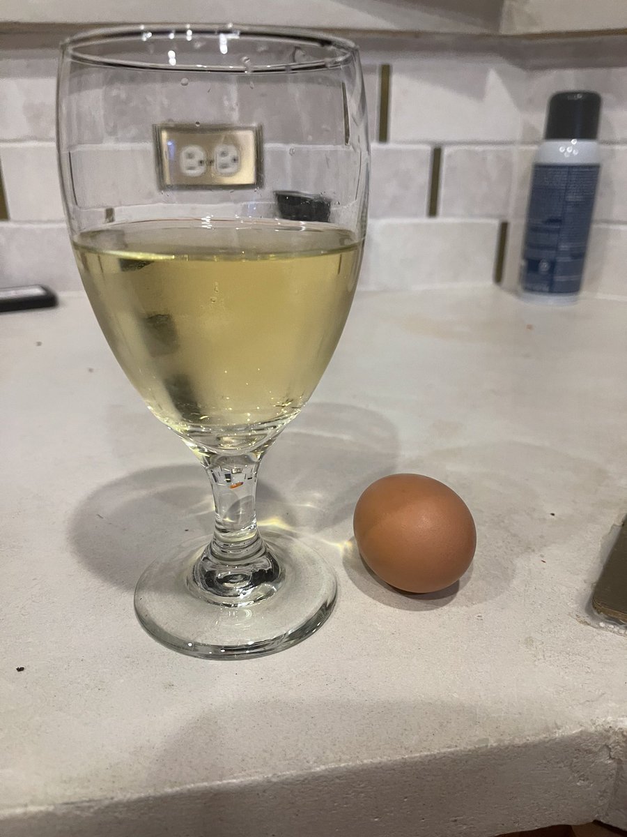 cocksparkls's tweet photo. girl dinner (i didn’t eat the egg) https://t.co/yCaJgDXwt7