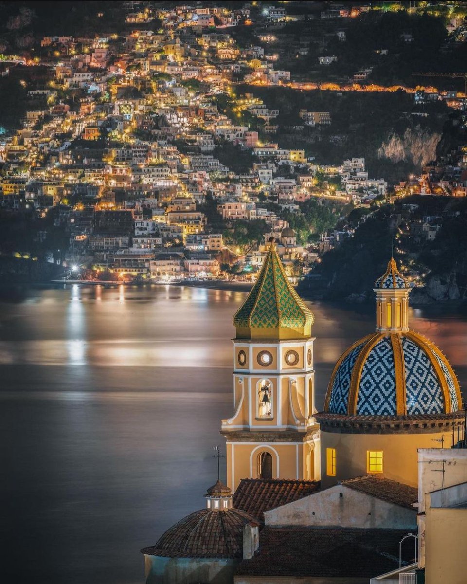 The silence of the evening.

Praiano, Amalfi Coast, Italy
