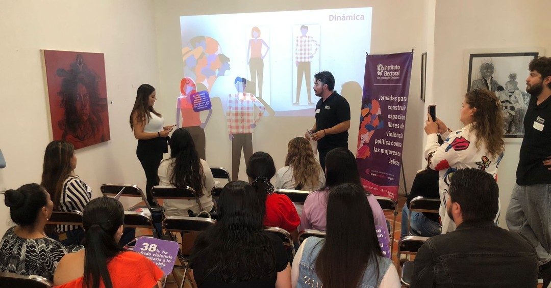 iepcjalisco's tweet photo. Cerramos la semana en #Amatitán con la Jornada para Construir Espacios Libres de Violencia Política contra las Mujeres en #Jalisco
Con el #IEPCJalisco, #TuVozEsElPoder https://t.co/ROD533DStt