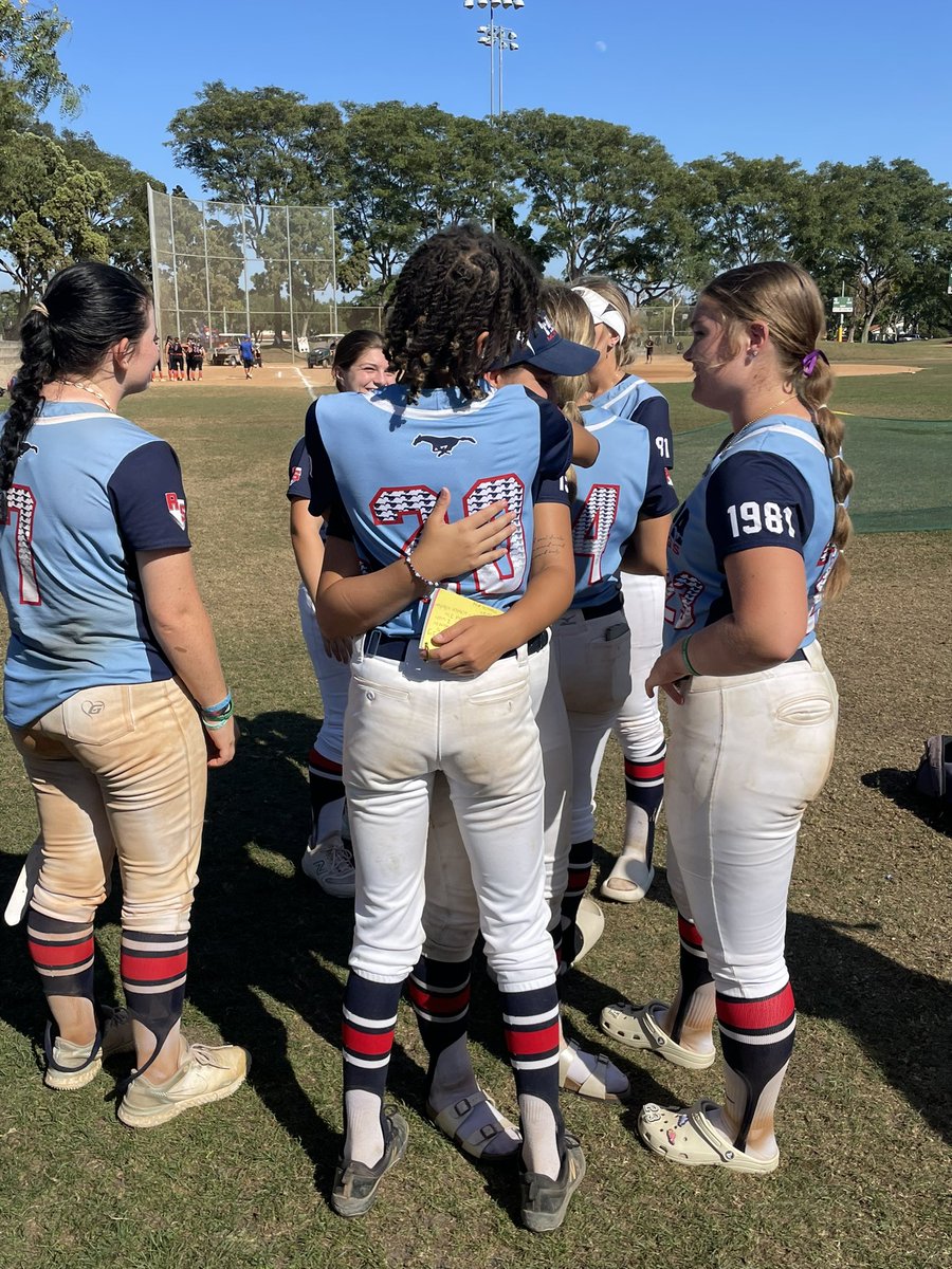 Travel softball has finally come to an end after 10 years of it being my entire life. 💔Thank you everyone that has been apart of my journey. On a better note, I am excited to start the next chapter of my life soon! T -26 days until I move into my dorm with <a href="/LexiBarber2023/">Lexi Barber</a> 💚💛🦁