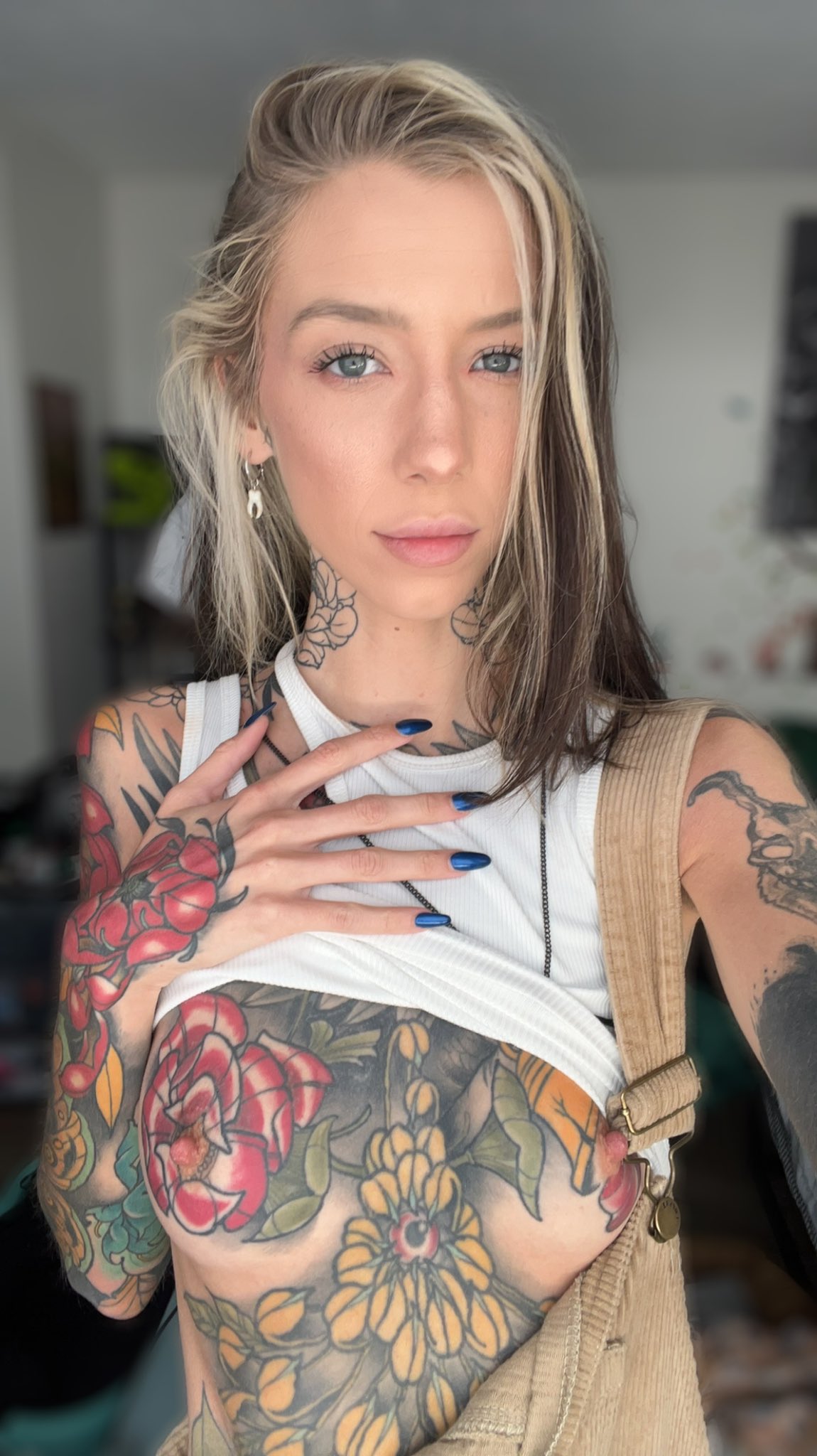 MEG ⚔️ on X: I love titties. Drop your best mommy milker pics below ⬇️  t.co63rshWSZjv  X