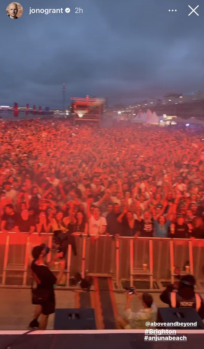 ryanmjohnson's tweet photo. One of the biggest DJs in the world just biked 50 miles to headline a show. 

Above &amp; Beyond gets it 

#anjunafamily https://t.co/EKK87RydC9