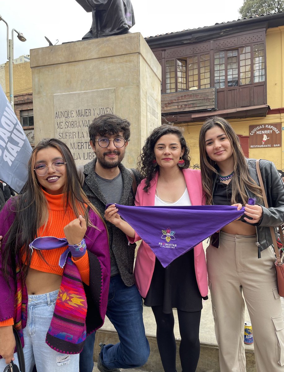 jennifer_carvaj's tweet photo. Bogotá necesita mujeres comprometidas, valientes y feministas que lleguen a los cargos de elección popular. 

Mi apoyo a @yessmorenor_ candidata al concejo de Bogota por FyP y CH 🐝💜 

#YessAlConcejo #NosotrasAhora https://t.co/snI7cleWGO