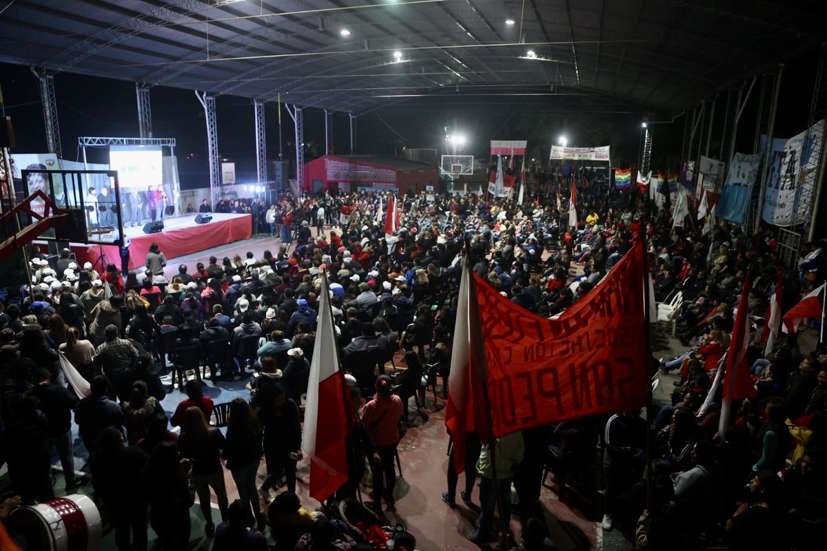 Un multitudinario marco de militantes y dirigentes rodeó la presentación  de los precandidatos a legisladores nacionales del #FrenteCambiaJujuy en San Pedro.

cambiajujuy.com/noticias/ver/n…