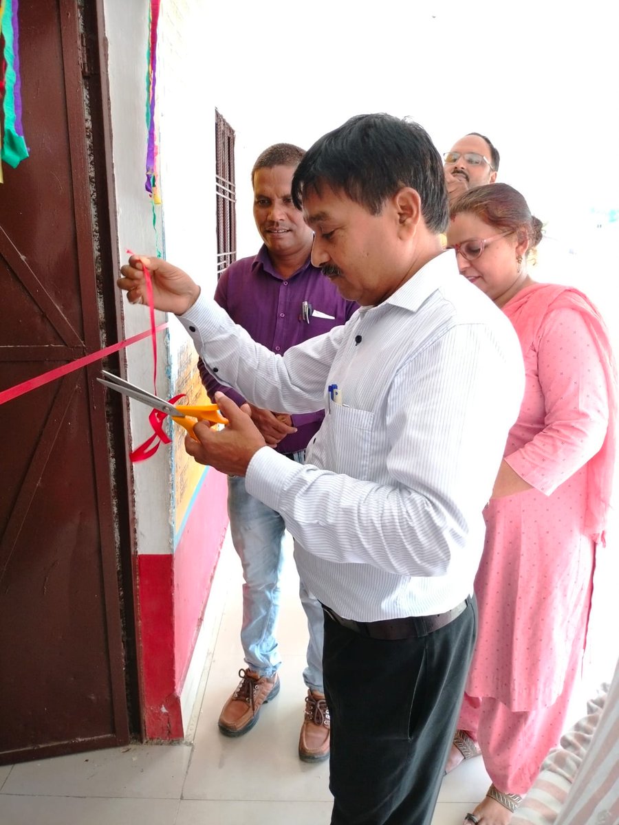 Smart class COMPOSITE SCHOOL BHANGAHA RAMIYABEHAR KHERI