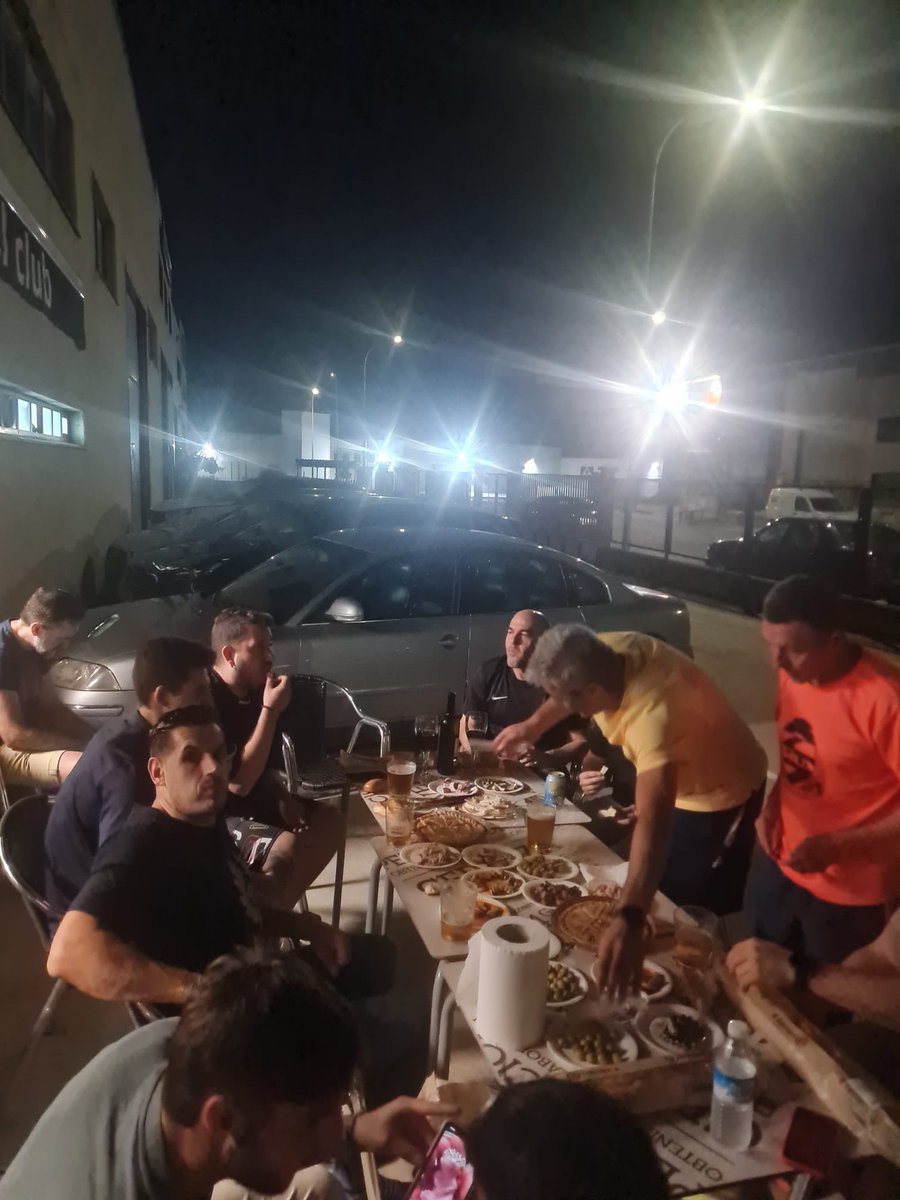 MPadelClub's tweet photo. POZO GRAN RESERVA by Subi en MPC 

Enhorabuena a los campeones y gracias a todos🔝🔝

Nos vemos en el siguiente 💪💪

MPC https://t.co/VFEHXAcgTq