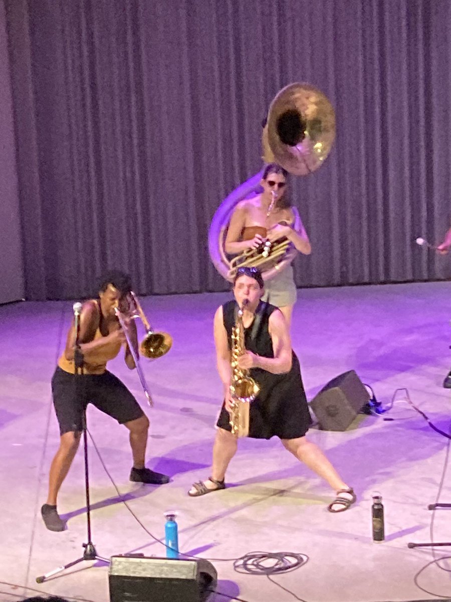 americanaworks's tweet image. Well deserved 1st ever Metropolitan Transit Authority #RidersChoice @BrassQueensNYC!!!