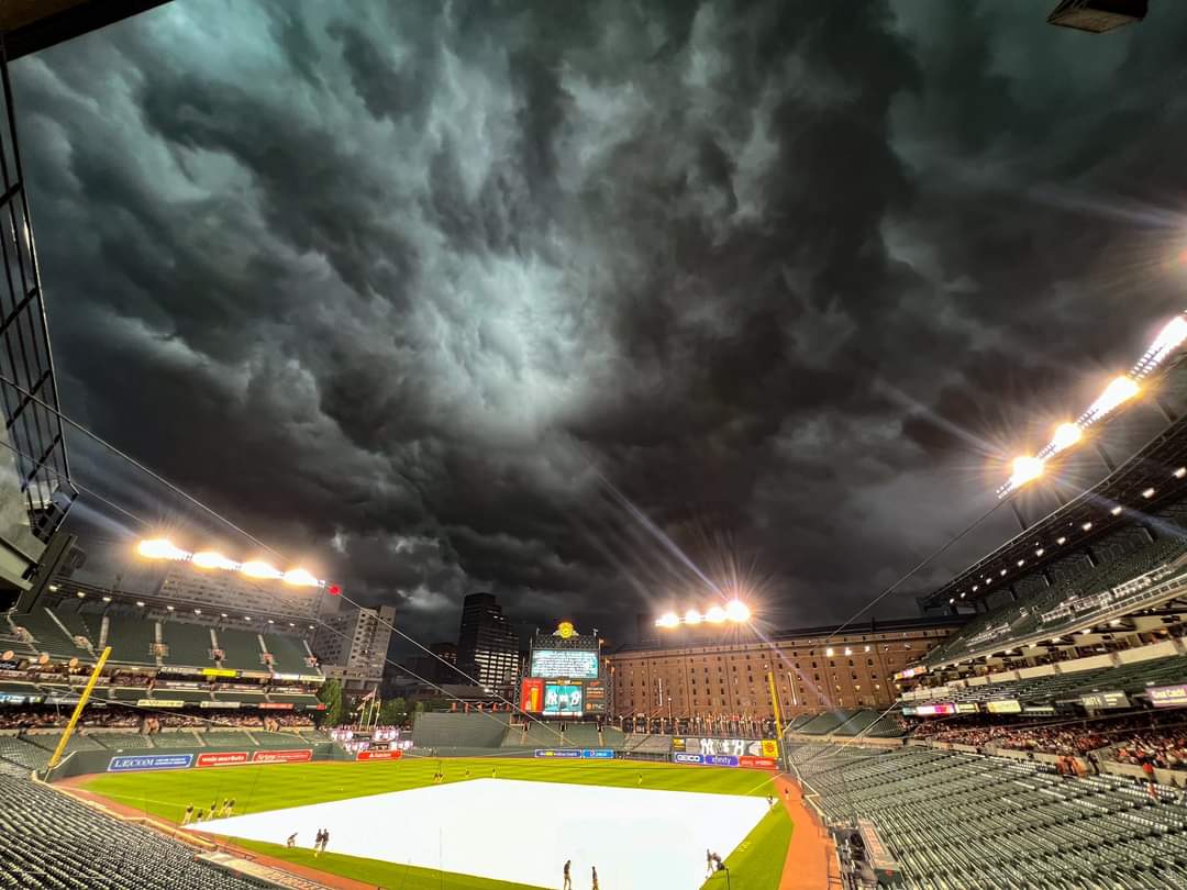 Ryan___Myers's tweet photo. 👀⛈️⚡🤯
#TheStorm
 Is Upon The New York Yankees 
Baltimore Orioles Baseball Game
@reBurningBright 
@imyourmoderator
@realjusthuman
@patel_patriot
@pgunnels1
@kate_awakening 
Amazing Sky!! https://t.co/TJObYHsUvQ