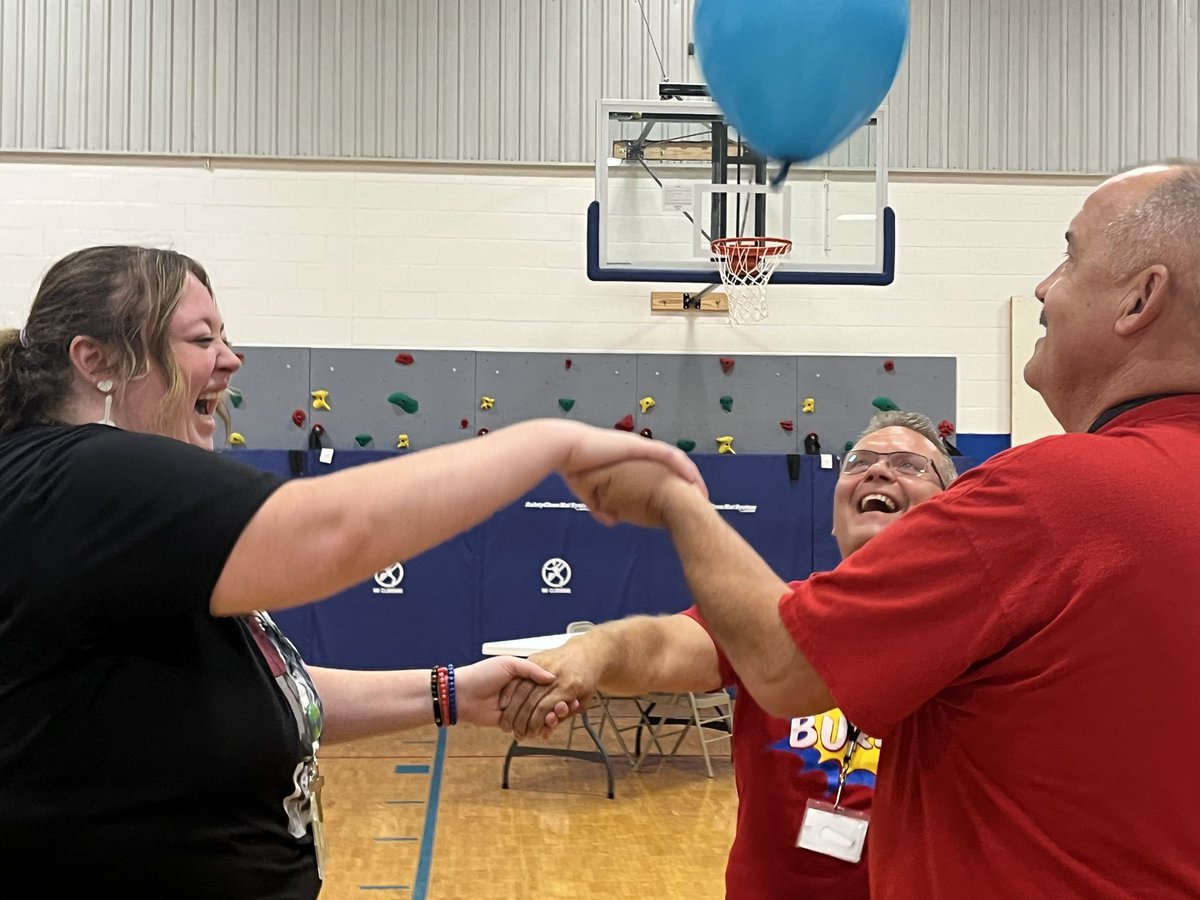 LindseyNelson1's tweet photo. Who says learning shouldn’t be fun?Definitely not the teachers at Burns Elementary. Look at those smiles! BES students aren’t going to know what hit them. They’re about to get ENGAGED IN LEARNING!!! 
@KaganOnline https://t.co/j9XJXcpIzZ