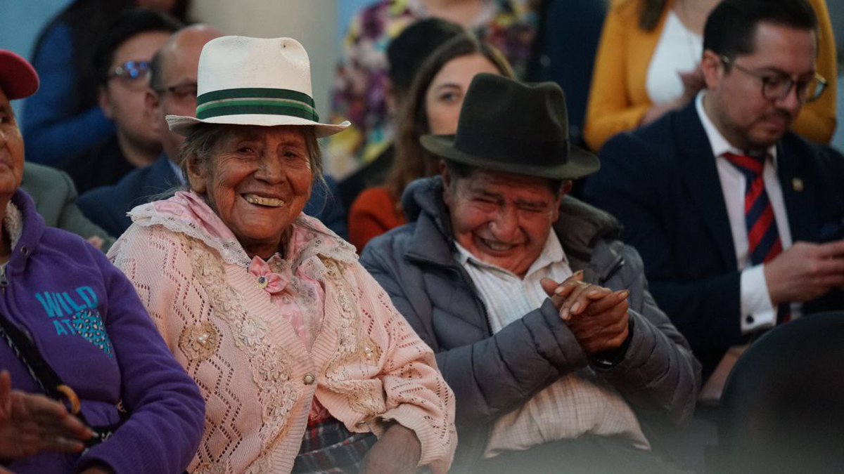 #Cuenca 📍Hoy inauguré el conversatorio 'Personas mayores recorriendo caminos de dignidad' que busca promover la construcción de la Agenda Política en el país gracias al apoyo de organizaciones de la sociedad civil y la cooperación internacional. El #Ecuador es pionero en la…