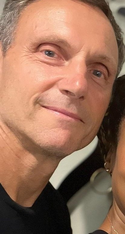 scandalphile's tweet photo. Gorgeousness!!!!π₯ππ₯° #baeonly π #tonygoldwyn https://t.co/XlQdHcAat2