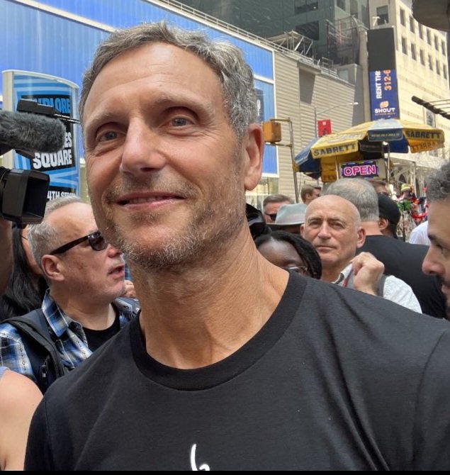 scandalphile's tweet photo. Gorgeousness!!!!π₯ππ₯° #baeonly π #tonygoldwyn https://t.co/XlQdHcAat2