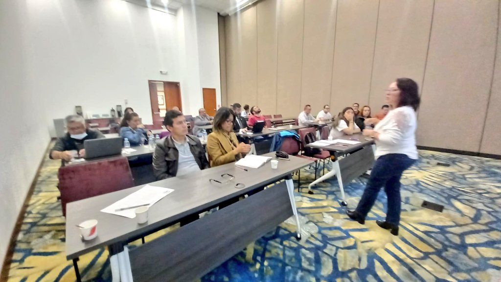 Sindemint1212's tweet photo. Asamblea Extraordinaria #pornuestrosderechos con el apoyo  de @usctrab @fedeusctrab nacional. https://t.co/JQJJpTImS7